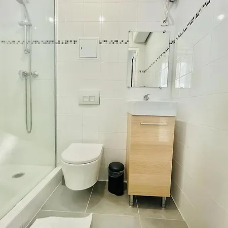 Апартаменты Chavalliaud 2 Super Proche Centre *